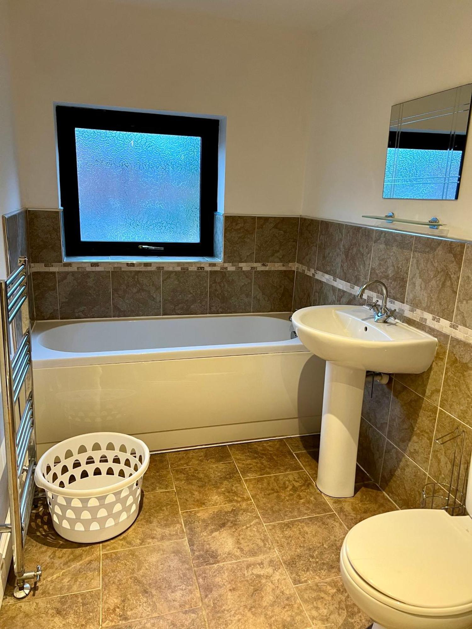 Housefield Stay, Room 4 Stoke-on-Trent エクステリア 写真