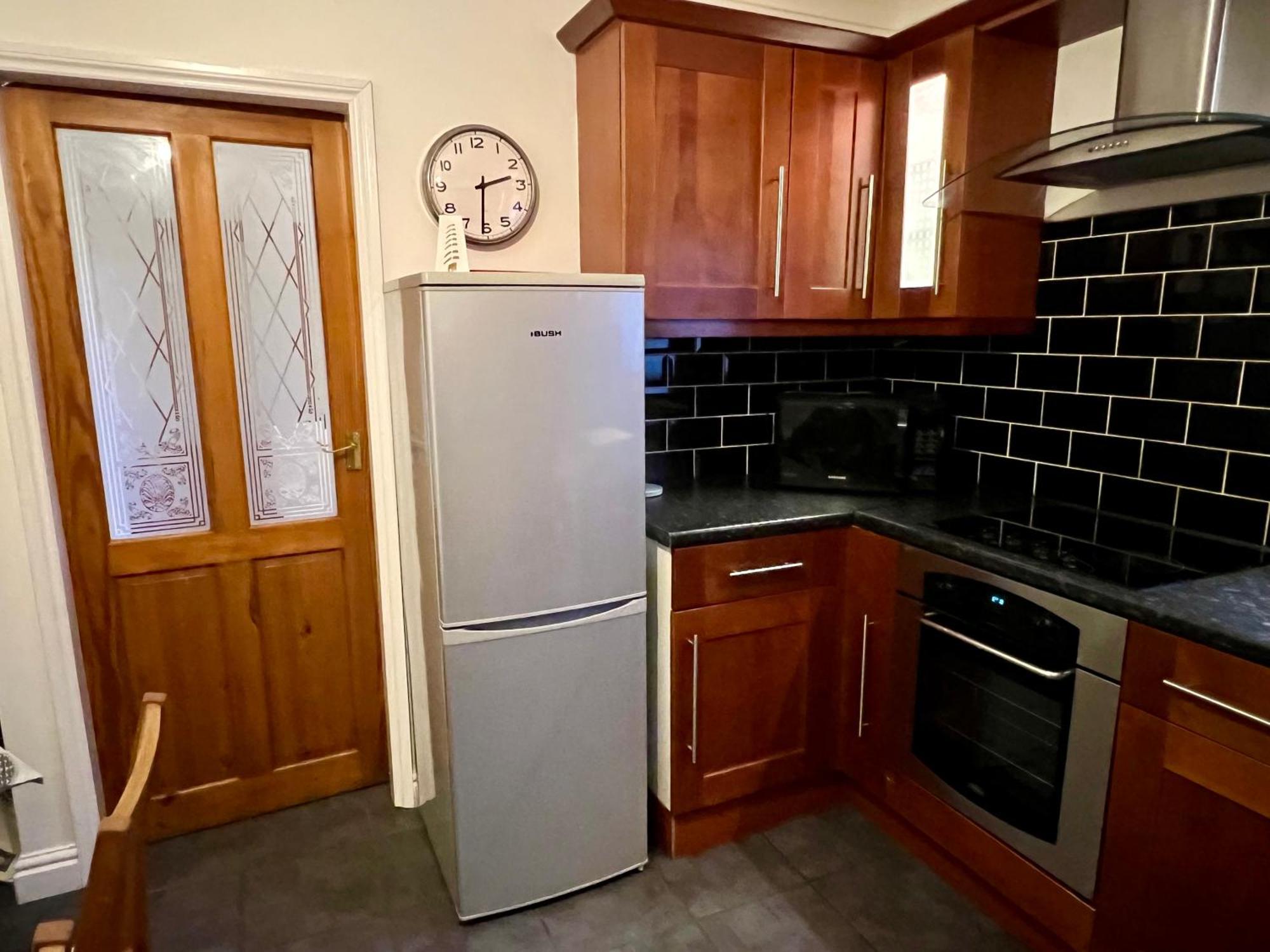 Housefield Stay, Room 4 Stoke-on-Trent エクステリア 写真